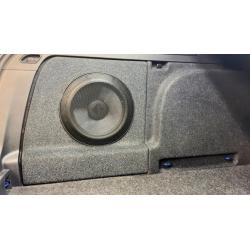 BASSER Pasklare 10'' inch Subwooferbehuizing Skoda Superb (Vanaf 2015 - 2024)